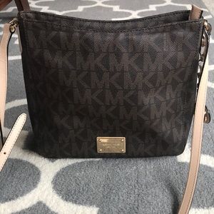 MICHAEL KORS CROSSBODY BAG